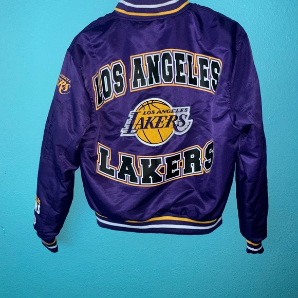 Purple Los Angeles Lakers Jacket - Picture 2 of 5